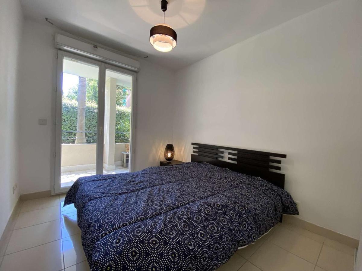 Appartement Juan les Pins, 3 pièces, 6 personnes - FR-1-252-171 Antibes Extérieur photo